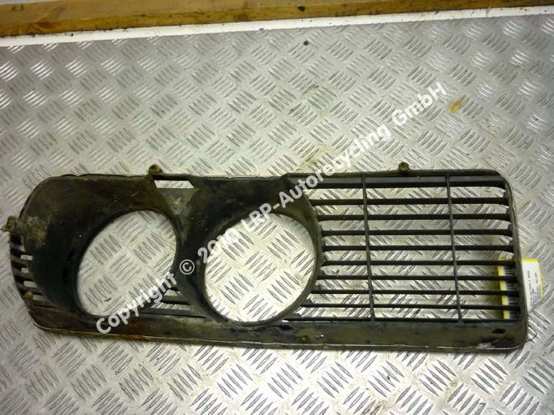 BMW E3 Ziergitter Grillgitter vorn rechts Chrom schwarz BJ1970